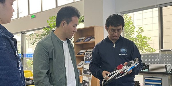 河南须河拜访参观香蕉视频在线播放气动工具