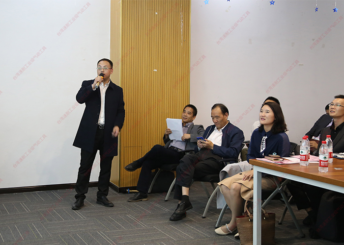 台湾香蕉视频在线播放潘秘书长分享
