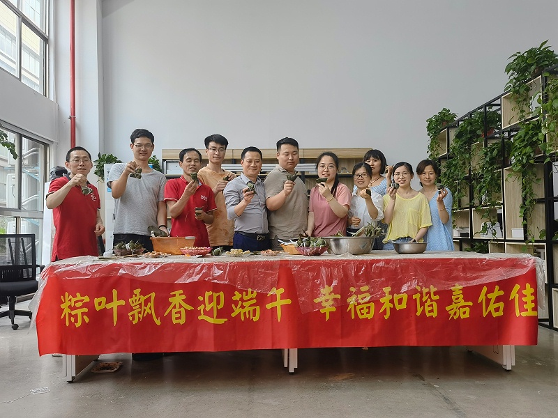 台湾香蕉视频在线播放集体合照-1